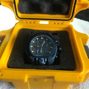 Invicta Reserve Bolt Zeus